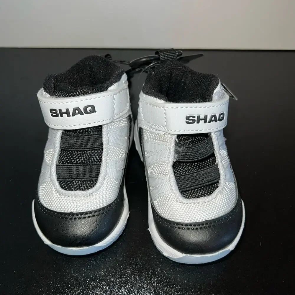 SHAQUILLE INFANT SNEAKER SIZE 3 NWT